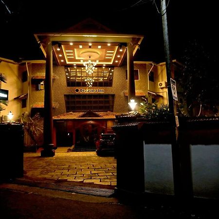 Devasura Inn Guruvayur Exterior photo