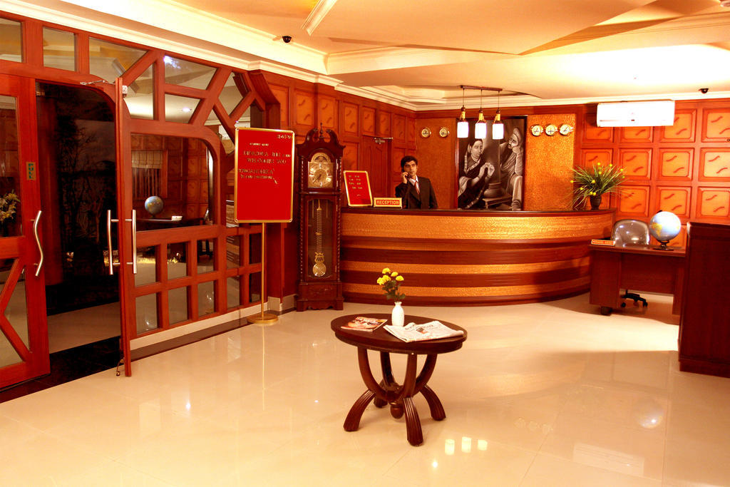 Devasura Inn Guruvayur Exterior photo