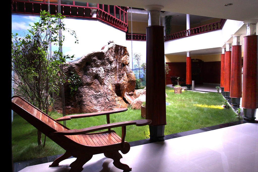 Devasura Inn Guruvayur Exterior photo